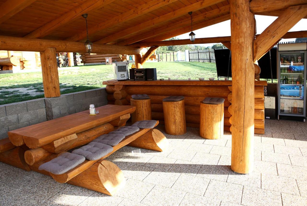 Na Samote Ve Srubu Villa Plzen Luaran gambar